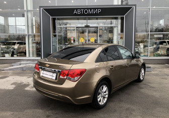 Подержанный автомобиль Chevrolet Cruze Sedan 2013 года (7 фото)