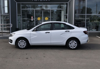 Подержанный автомобиль LADA (ВАЗ) Vesta Sedan 2024 года (8 фото)