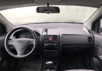 Подержанный автомобиль Hyundai Getz 2010 года (10 фото)
