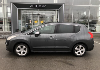 Подержанный автомобиль Peugeot 3008 2010 года (4 фото)