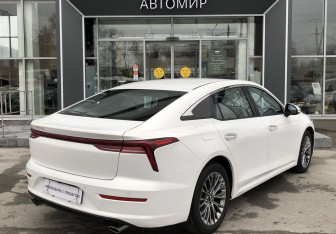 Подержанный автомобиль FAW Bestune B70 2023 года (5 фото)