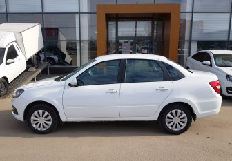 Подержанный автомобиль LADA (ВАЗ) Granta Sedan 2023 года (8 фото)