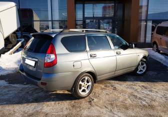 Подержанный автомобиль LADA (ВАЗ) Priora Wagon 2011 года (5 фото)