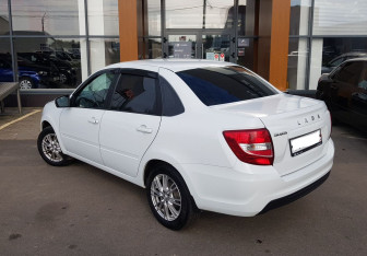 Подержанный автомобиль LADA (ВАЗ) Granta Sedan 2023 года (7 фото)