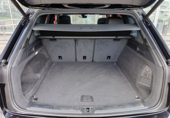 Подержанный автомобиль Volkswagen Touareg 2020 года (12 фото)