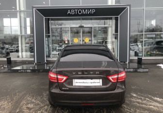 Подержанный автомобиль LADA (ВАЗ) Vesta Sedan 2019 года (6 фото)