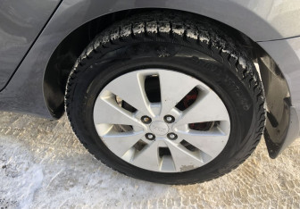 Подержанный автомобиль Kia Rio Sedan 2012 года (15 фото)