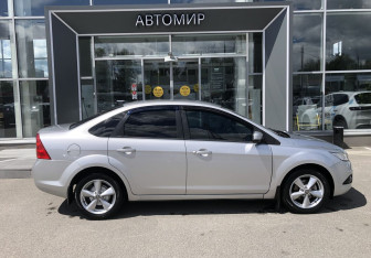 Подержанный автомобиль Ford Focus Sedan 2008 года (4 фото)