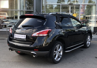 Подержанный автомобиль Nissan Murano Suv 2015 года (5 фото)