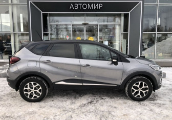 Подержанный автомобиль Renault Kaptur 2020 года (4 фото)