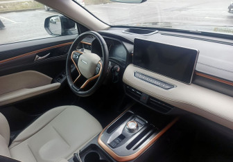 Подержанный автомобиль Haval Jolion 2023 года (14 фото)