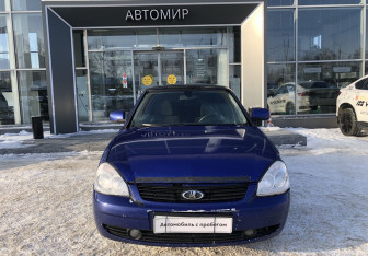 Подержанный автомобиль LADA (ВАЗ) Priora Sedan 2010 года (2 фото)