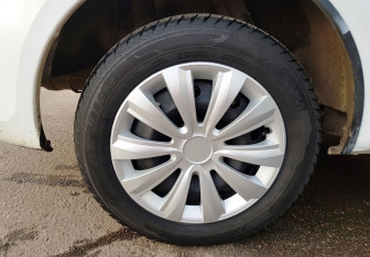 Подержанный автомобиль Renault Logan Sedan 2011 года (12 фото)