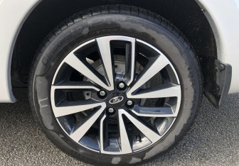 Подержанный автомобиль LADA (ВАЗ) Granta Liftback 2024 года (18 фото)