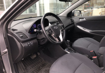 Подержанный автомобиль Hyundai Solaris Sedan 2016 года (9 фото)