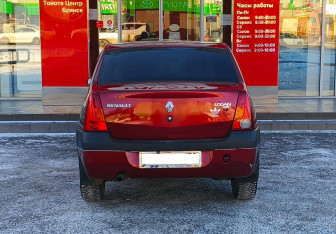 Подержанный автомобиль Renault Logan Sedan 2009 года (6 фото)