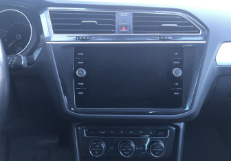 Подержанный автомобиль Volkswagen Tiguan 2018 года (14 фото)