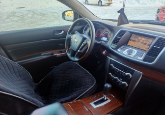 Подержанный автомобиль Nissan Teana 2009 года (14 фото)