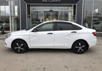 Подержанный автомобиль LADA (ВАЗ) Vesta Sedan 2016 года (8 фото)