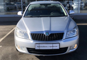 Подержанный автомобиль Skoda Octavia Liftback 2013 года (2 фото)