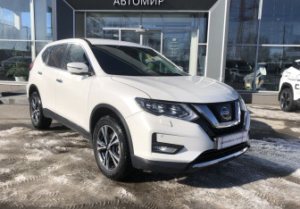 Подержанный автомобиль Nissan X-Trail 2020 года (3 фото)