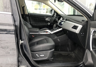 Подержанный автомобиль Geely Atlas 2018 года (9 фото)