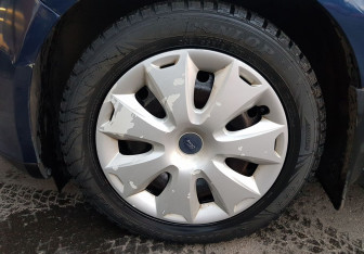 Подержанный автомобиль Ford Focus Sedan 2011 года (12 фото)