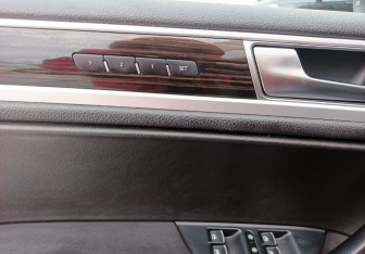 Подержанный автомобиль Volkswagen Touareg 2017 года (18 фото)
