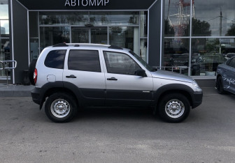 Подержанный автомобиль Chevrolet Niva 2013 года (4 фото)