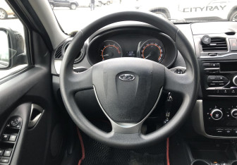 Подержанный автомобиль LADA (ВАЗ) Granta Hatchback 2019 года (12 фото)