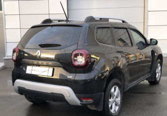 Подержанный автомобиль Renault Duster 2021 года (5 фото)