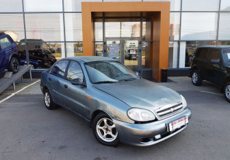 Подержанный автомобиль Chevrolet Lanos 2008 года (3 фото)