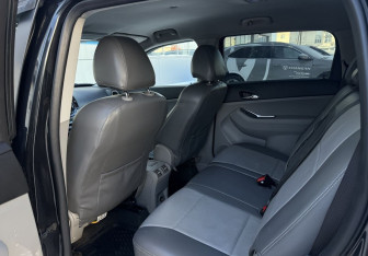 Подержанный автомобиль Chevrolet Orlando 2013 года (11 фото)