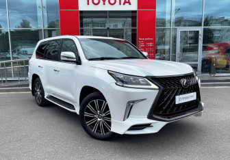 Подержанный автомобиль Lexus LX 2020 года (3 фото)