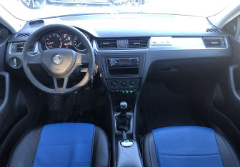 Подержанный автомобиль Skoda Rapid Liftback 2017 года (10 фото)