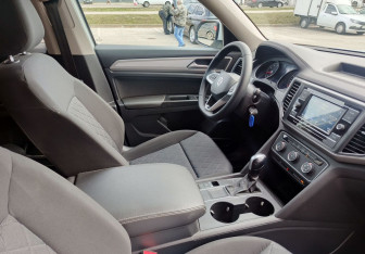 Подержанный автомобиль Volkswagen Atlas 2020 года (13 фото)