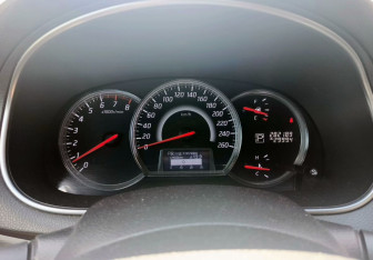 Подержанный автомобиль Nissan Teana 2011 года (13 фото)