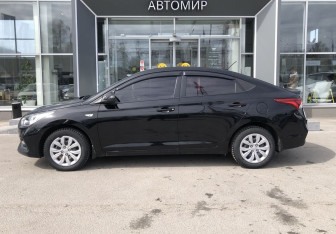 Подержанный автомобиль Hyundai Solaris Sedan 2017 года (8 фото)