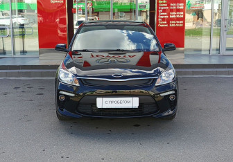 Подержанный автомобиль Kia Rio Sedan 2017 года (2 фото)