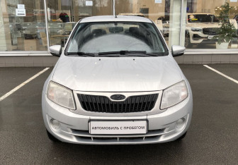 Подержанный автомобиль LADA (ВАЗ) Granta Sedan 2013 года (2 фото)