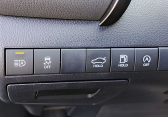 Подержанный автомобиль Toyota Camry Sedan 2022 года (17 фото)