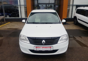 Подержанный автомобиль Renault Logan Sedan 2013 года (2 фото)