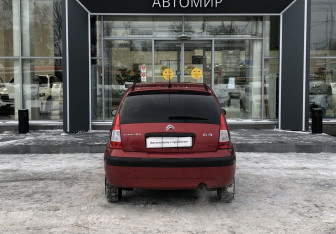 Подержанный автомобиль Citroen C3 Hatchback 2008 года (6 фото)