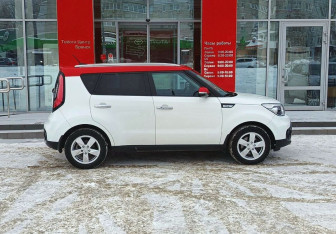 Подержанный автомобиль Kia Soul 2017 года (4 фото)