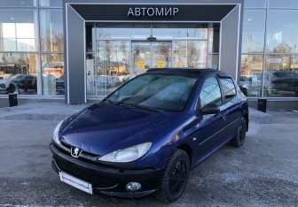 Подержанный автомобиль Peugeot 206 Hatchback 2000 года (1 фото)