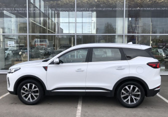 Подержанный автомобиль Chery Tiggo 7 Pro Max 2023 года (8 фото)