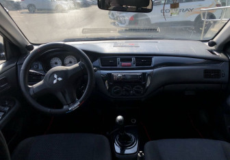Подержанный автомобиль Mitsubishi Lancer Sedan 2007 года (10 фото)