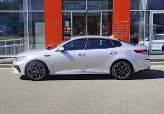 Подержанный автомобиль Kia Optima Sedan 2019 года (8 фото)