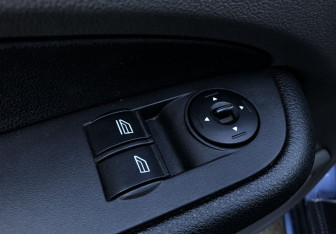 Подержанный автомобиль Ford Focus Hatchback 2009 года (13 фото)