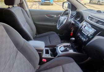 Подержанный автомобиль Nissan Qashqai 2016 года (14 фото)